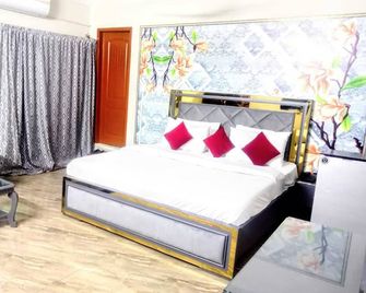 Galaxy Ambassador Guest House Islamabad - Islamabad - Ložnice
