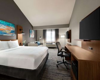 La Quinta Inn & Suites by Wyndham Salem OR - Salem - Habitación