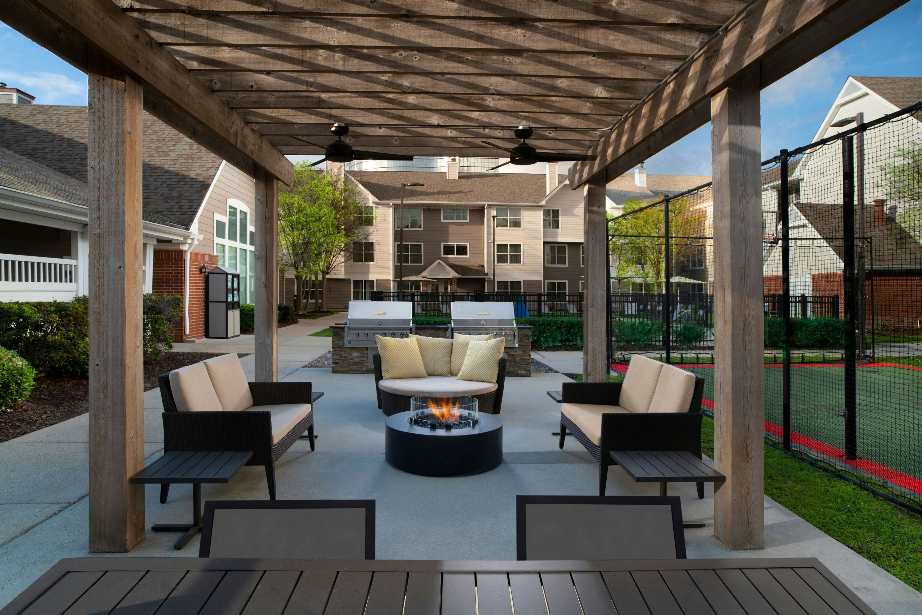 Residence Inn by Marriott New Orleans Metairie - Metairie - Innenhof