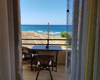 Corfu Glyfada Menigos Resort - Glyfada - Balcony