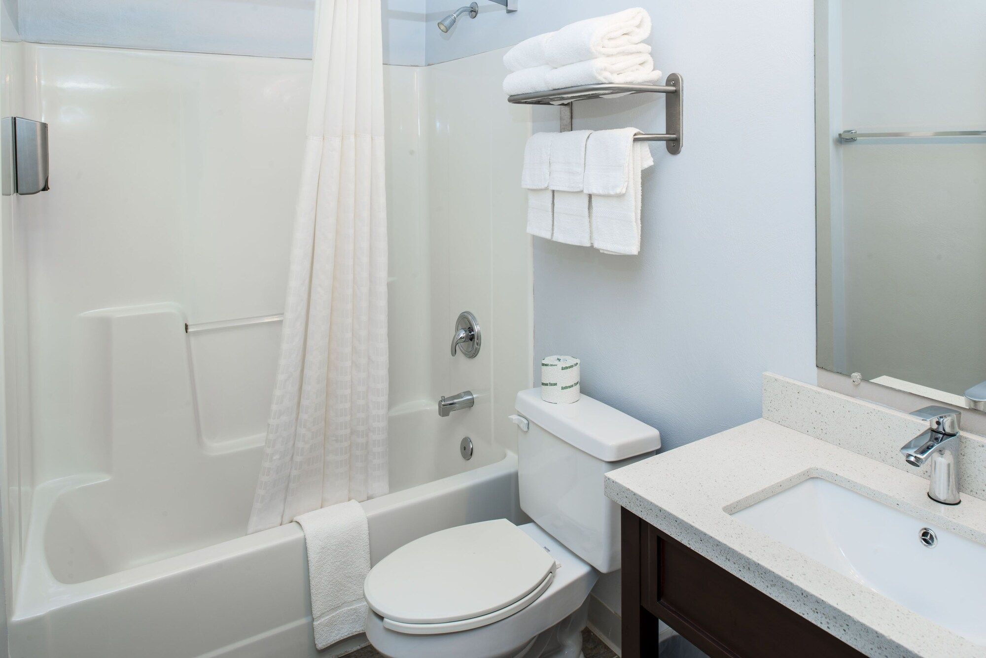 Luxbury Inn & Suites - Maryville - Salle de bain