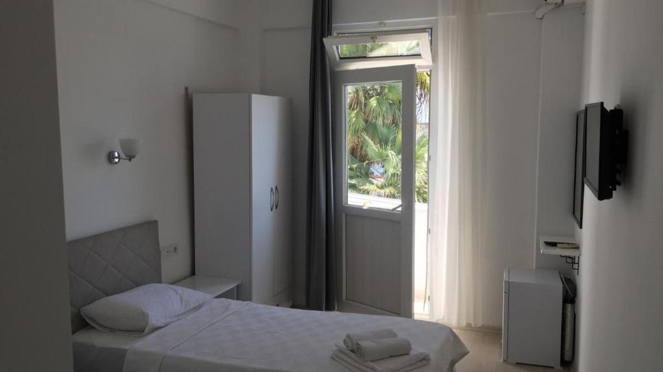R House Hotel