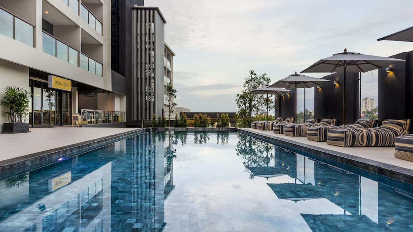 Hotel Ikon Phuket - Sha Extra Plus