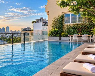 Sky Gem Hotel - Ben Thanh - Ciudad Ho Chi Minh - Piscina
