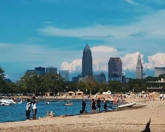 Edgewater house with AC in charming Cleveland's Historical District - Cleveland - Playa