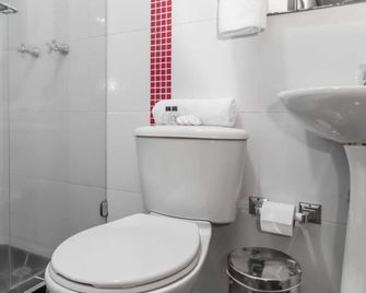 Hotel Casa Quinta Embajada - Bogotá - Bathroom