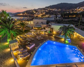 Hotel Aegeon - Mylopotas - Bazén