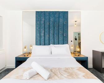 The Suites Inn Hotel Birmingham Merry Hill - Brierley Hill - Schlafzimmer