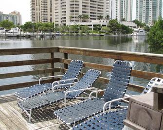 Resort Style In Aventura Florida - Aventura - Balcony