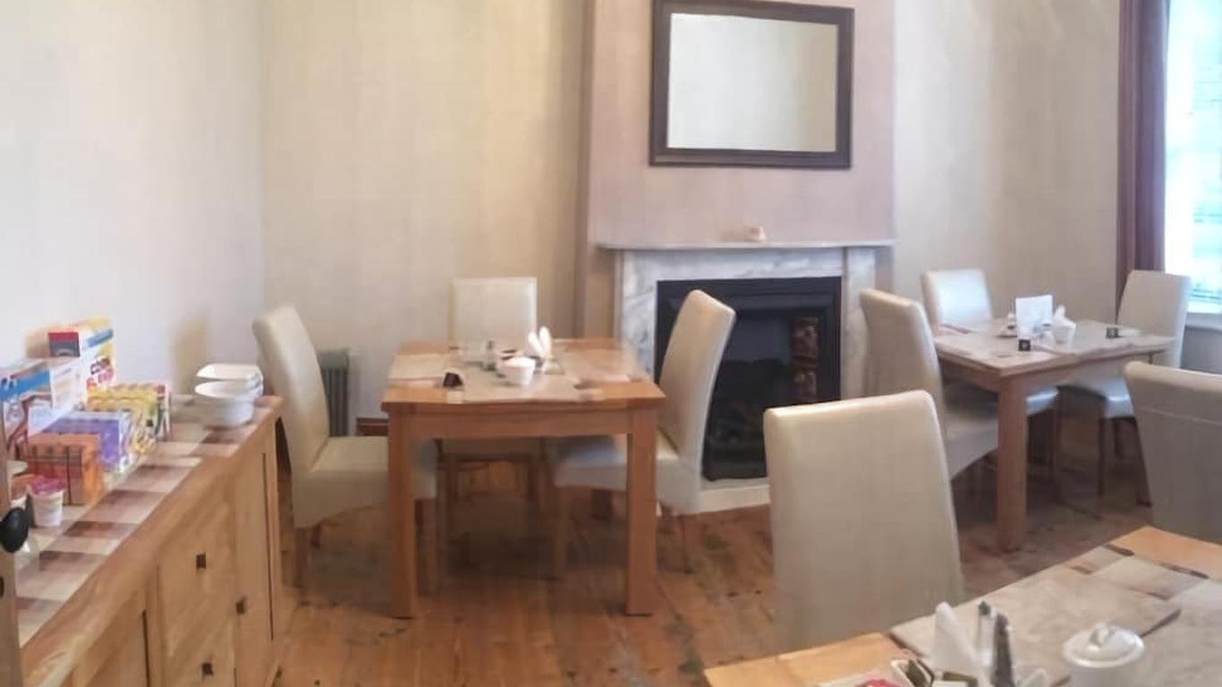Admiral Guest House