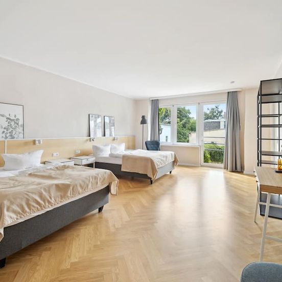 Bedroom view of Limehome Dresden Tannenstraße