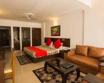 Livingstone Misty Mountains resort Premium Room - Solan - Bedroom