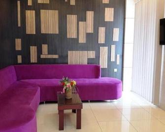Wisata Hotel Banjarmasin - Banjarmasin - Huiskamer