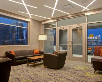 Home2 Suites by Hilton Charlotte Uptown - Charlotte - Lounge