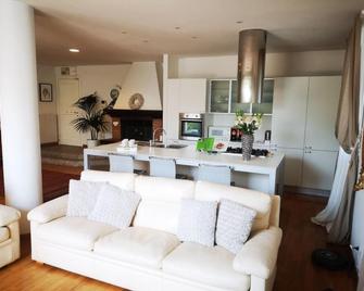Casa Carla, immersa nel verde dei colli Bolognesi - Sasso Marconi - Soggiorno