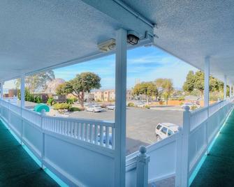 Morro Bay Sandpiper Inn - Morro Bay - Balcón