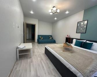 Komsomolskaya 15 - 55 - Ufa - Bedroom