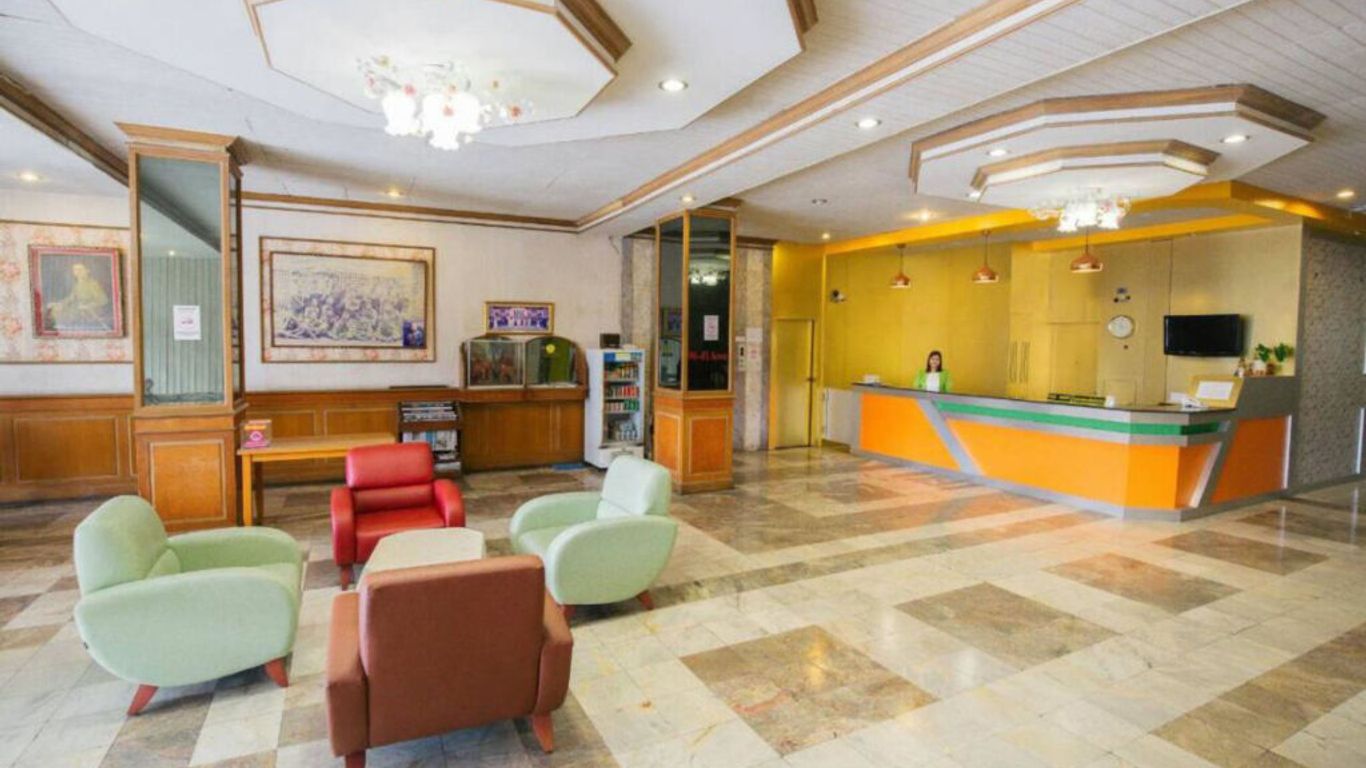 레이크 인 호텔