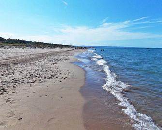 Holiday Home Masseria Difesa Grande by Interhome - Montenero di Bisaccia - Beach