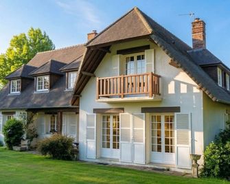 Bed and Breakfast Saultchevreuil - Villedieu-les-Poêles - Gebäude