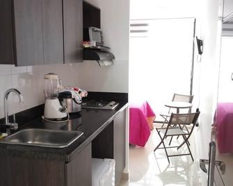 apartaestudio amoblado 1005 - Medellín - Kitchen