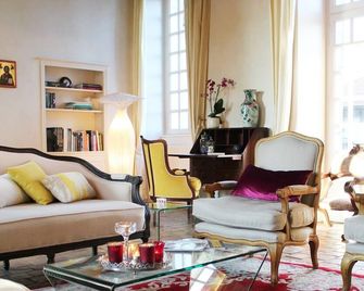 Domaine Pont Juillet - Fontaines - Wohnzimmer