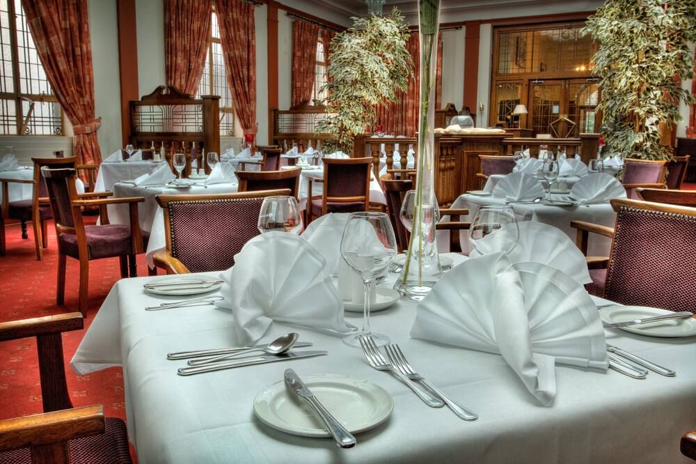 ذا لوكان سبا هوتل