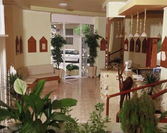 Hotel Marko - Loutraki - Lobby