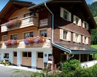 Haus Albrecht - Schoppernau - Gebäude