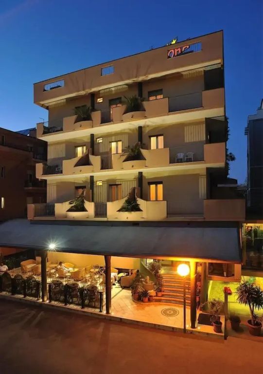 Hotel Aurora - Misano Adriatico - Edificio