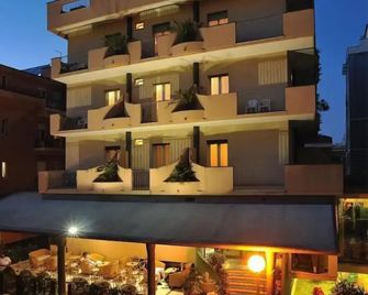 Hotel Aurora - Misano Adriatico - Edifício