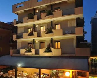 Hotel Aurora - Misano Adriatico - Edificio