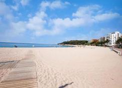 Seahomes Vacations, Fenals Beach&chic, Pk, Top Apartment Full Equipped - Lloret de Mar - Beach