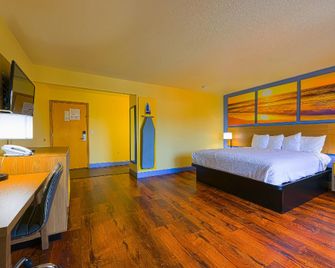 Coastal Inn By OYO Lincoln City - Oregon Coast Hwy - Lincoln City - Bedroom