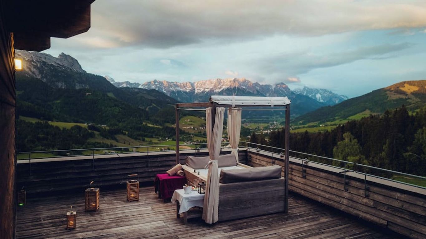 Holzhotel Forsthofalm