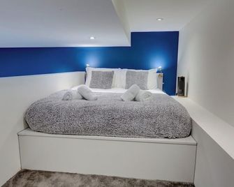 5 Brewhouse by Pureserviced - Plymouth - Bedroom