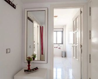 Beach & Pool Sant Salvador - 150m from sea - Комарруга - Коридор