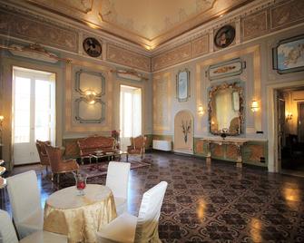Palazzo De Castro - Squinzano - Lobby