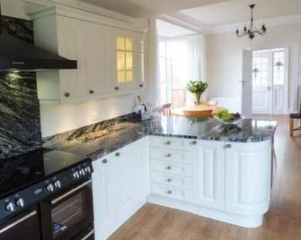 Wills House - Redcar - Kitchen