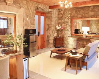 Casa Serdán, Suites & Events - Morelia - Living room
