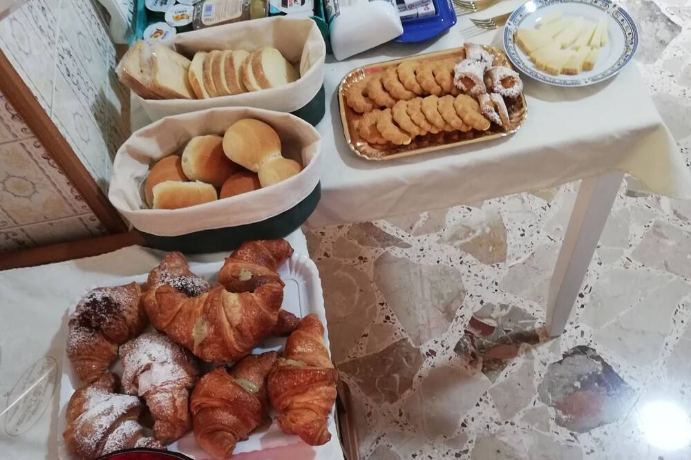 Tilde B&B - צ'פאלו