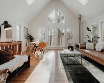 Darby Cabin: Dreamy Cabin W/Sauna, 2 Hrs From Nyc! - Barryville