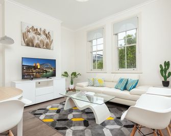 Stunning Sydney Home 10 - Sydney - Living room