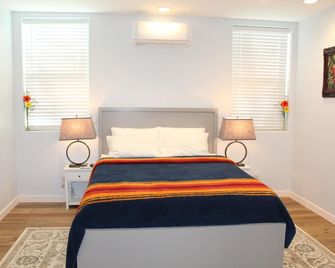 Newly Built Elegant and Stunning Guest House !!! - Petaluma - Ložnice