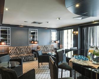 Hotel Lisboa - Lissabon - Oleskelutila