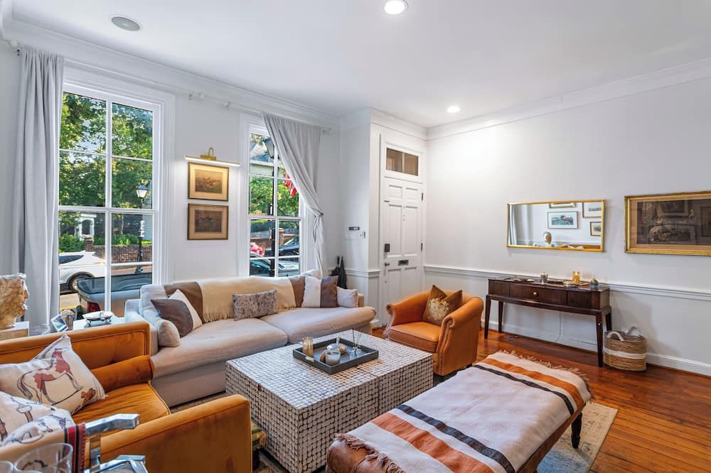 Luxe Cameron House / Off King St / Est. 1870 - אלכסנדריה - סלון