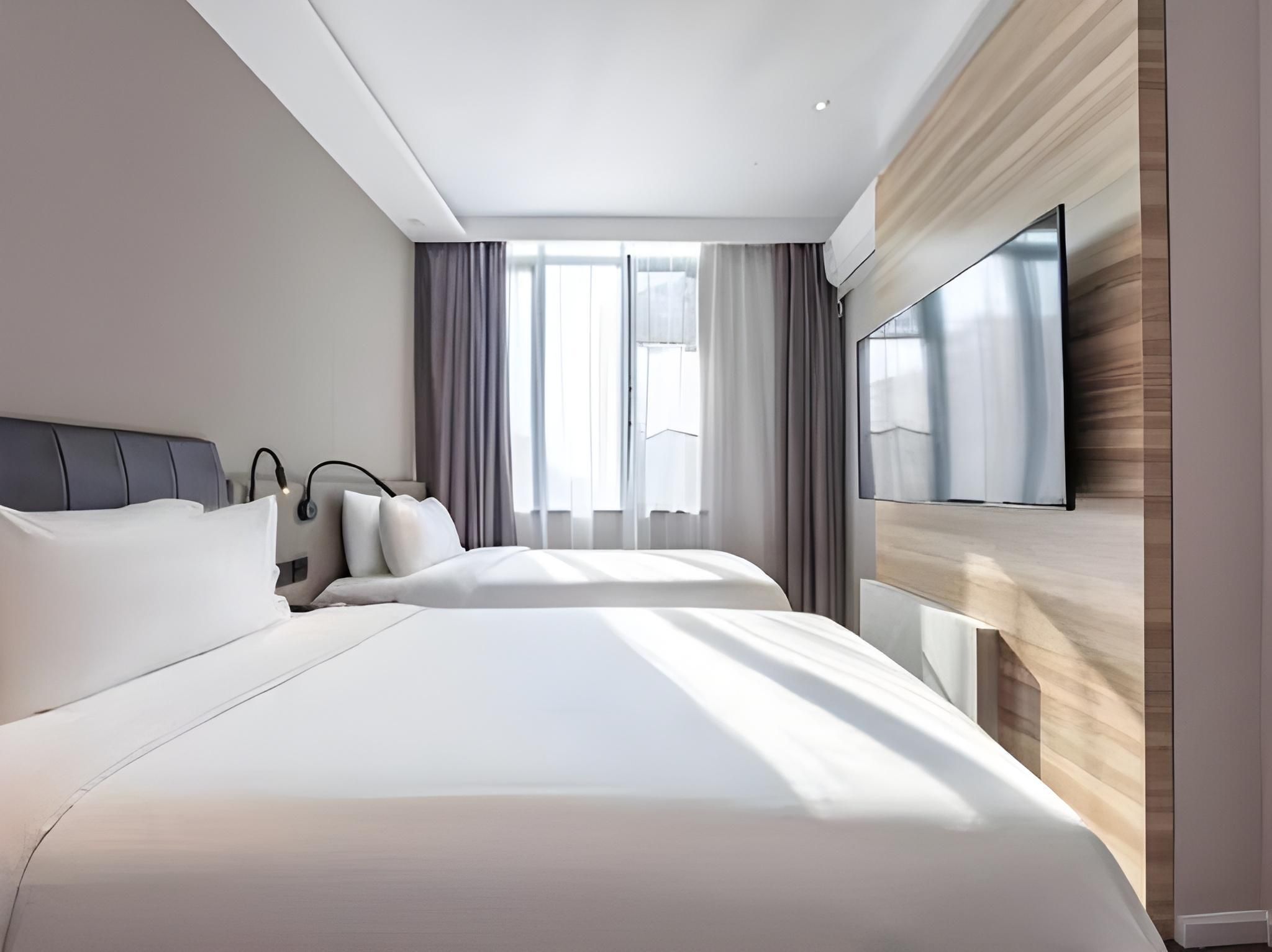 Hanting Hotel Shanghai Jinshajiang Road Metro Station