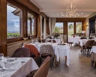 Hotel Restaurant Au Riesling - Riquewihr - Restaurang