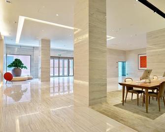 Ji Hotel Jinan Jingshi Road Harmony Square - Jinan - Dining room