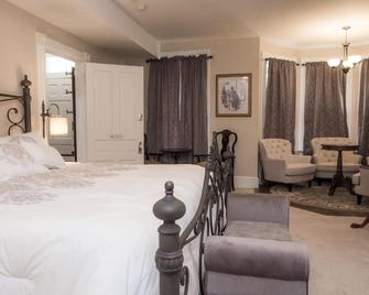 Dennison Street Inn Bed & Breakfast - Colonial Beach - Habitación
